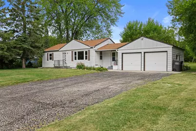 7828 W Puetz Rd, Franklin, WI 53132 - Photo 33