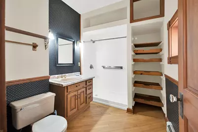 2239 S Aldrich St, Milwaukee, WI 53207 - Photo 7