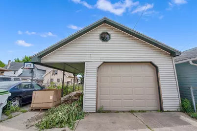 2239 S Aldrich St, Milwaukee, WI 53207 - Photo 23