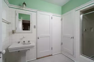 1547 Upper Parkway, Wauwatosa, WI 53213 - Photo 33