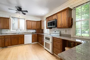1547 Upper Parkway, Wauwatosa, WI 53213 - Photo 25