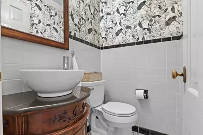 2537 N 84th St, Wauwatosa, WI 53226 - Photo 15