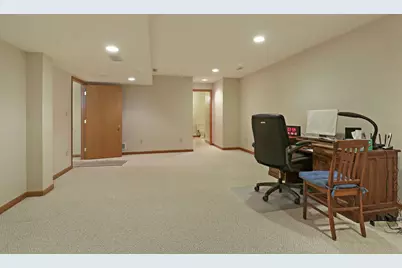 914  Riva Rdg, Racine, WI 53402 - Photo 25