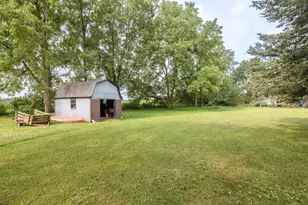 W229 Golden Lake Park Circle, Concord, WI 53066 - Photo 25