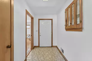 1001 Oregon St, Racine, WI 53405 - Photo 19
