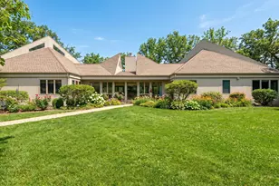 5611 Oak Bluff Rd, Walworth, WI 53184 - Photo 1