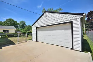 4130 W Portage St, Milwaukee, WI 53209 - Photo 27