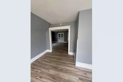 1945 S 29th St, Milwaukee, WI 53215 - Photo 11
