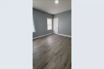 1945 S 29th St, Milwaukee, WI 53215 - Photo 21