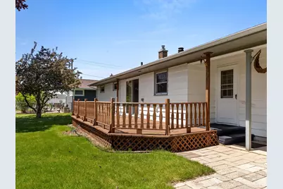 2343  39th St, Two Rivers, WI 54241 - Photo 9