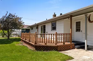 2343 39th St, Two Rivers, WI 54241 - Photo 9