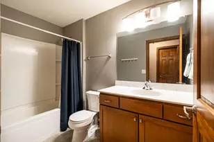 4915 Meadowview Ct, Cedarburg, WI 53024 - Photo 33