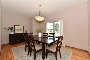 4915 Meadowview Ct, Cedarburg, WI 53024 - Photo 9