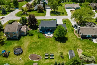 11110 W Woodside Dr, Hales Corners, WI 53130 - Photo 37