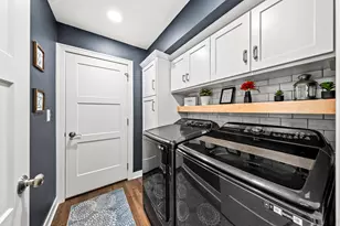 11110 W Woodside Dr, Hales Corners, WI 53130 - Photo 13