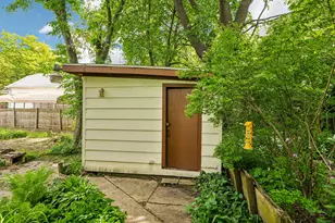 3837 W Mt Vernon Ave, Milwaukee, WI 53208 - Photo 31