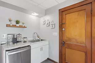 1101 S 71st St, West Allis, WI 53214 - Photo 39