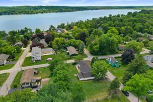 W3990 Longfellow Dr, Geneva, WI 53147 - Photo 41