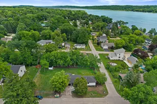 W3990 Longfellow Dr, Geneva, WI 53147 - Photo 45