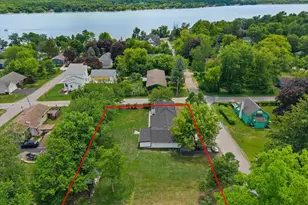 W3990 Longfellow Dr, Geneva, WI 53147 - Photo 5