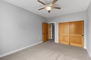1888 N Humboldt Ave, Milwaukee, WI 53202 - Photo 15