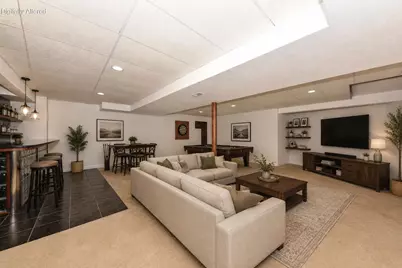 507  Sand Dr, West Bend, WI 53095 - Photo 5