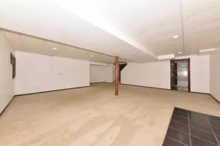 507 Sand Dr, West Bend, WI 53095 - Photo 31