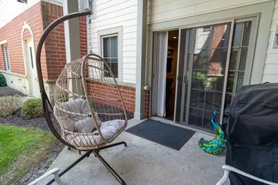 17490  Crest Hill Dr #10, Brookfield, WI 53045 - Photo 31