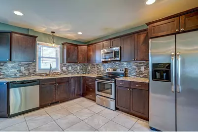 4015  Harding Rd, Kenosha, WI 53142 - Photo 3