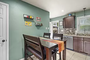 4015 Harding Rd, Kenosha, WI 53142 - Photo 7