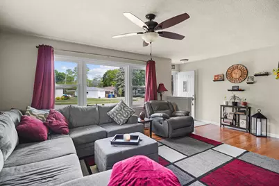 4015  Harding Rd, Kenosha, WI 53142 - Photo 17