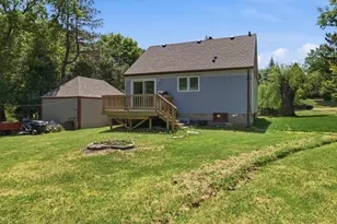 11810 W Howard Ave, Greenfield, WI 53228 - Photo 13