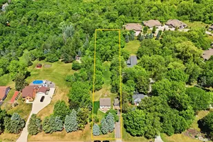 11810 W Howard Ave, Greenfield, WI 53228 - Photo 17