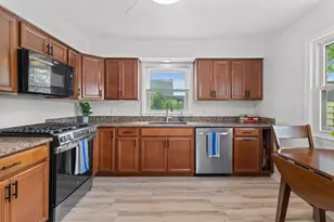 1542 3rd St, Delafield, WI 53018 - Photo 23