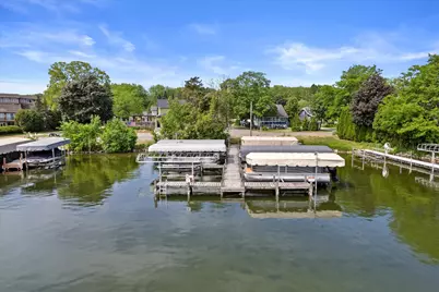 1542  3rd St, Delafield, WI 53018 - Photo 41