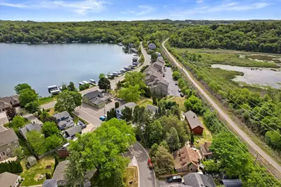 1542  3rd St, Delafield, WI 53018 - Photo 47