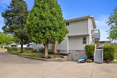 1542  3rd St, Delafield, WI 53018 - Photo 43