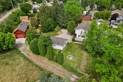 1542  3rd St, Delafield, WI 53018 - Photo 37