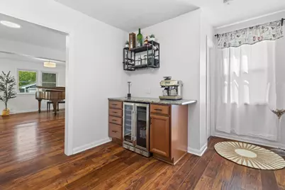1542  3rd St, Delafield, WI 53018 - Photo 15