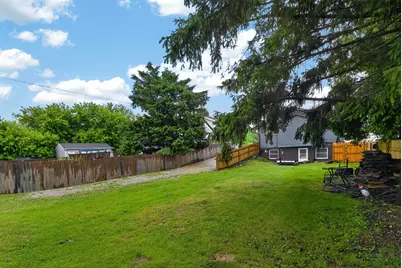 401  Harvey Ave, Waukesha, WI 53186 - Photo 17