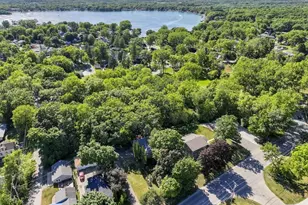 2810 Fischer Dr, Burlington, WI 53105 - Photo 9