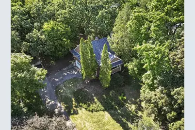 2810  Fischer Dr, Burlington, WI 53105 - Photo 5