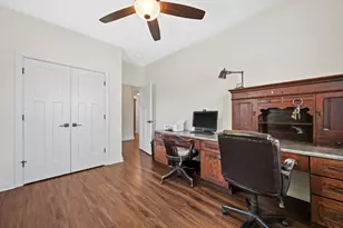 870 Bridlewood Dr, Hartford, WI 53027 - Photo 7