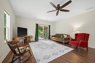 870 Bridlewood Dr, Hartford, WI 53027 - Photo 5
