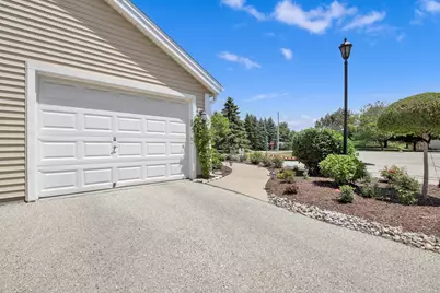 2101 E Broadway - #D, Waukesha, WI 53186 - Photo 3