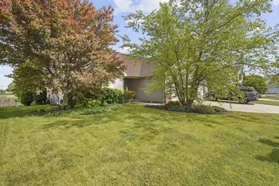 8206  61st St, Kenosha, WI 53142 - Photo 1