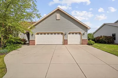 8206  61st St, Kenosha, WI 53142 - Photo 3