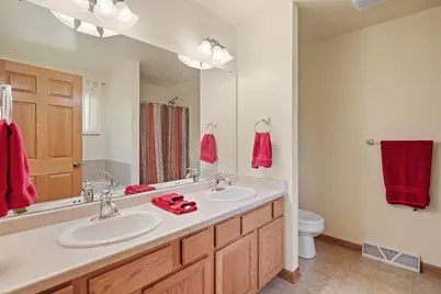 8206  61st St, Kenosha, WI 53142 - Photo 17