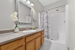 1631 Rolling Green Dr, Racine, WI 53406 - Photo 19