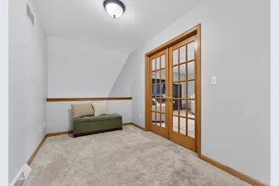 1631  Rolling Green Dr, Racine, WI 53406 - Photo 21